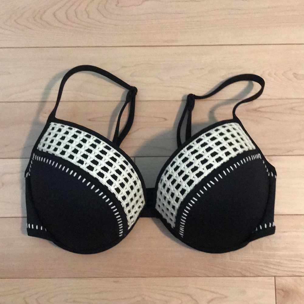 Victoria’s Secret bathing suit top